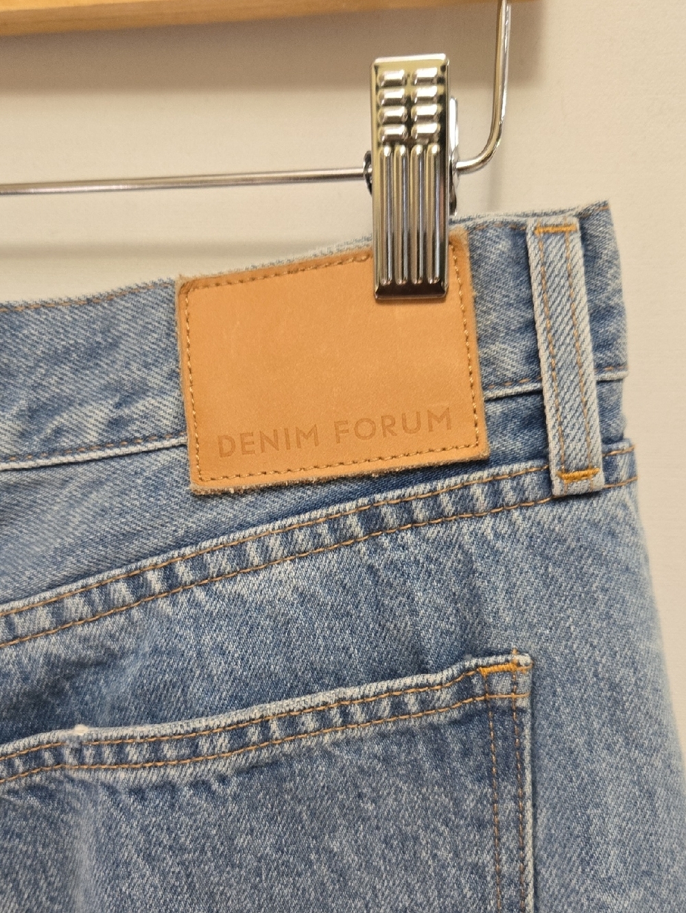 Aritzia Denim Forum Farrah‎ Hi Rise Wide Leg Cargo Jeans Size 31 - Picture 10 of 16